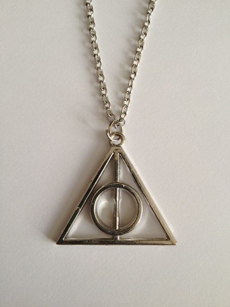 Colar Deathly Hallows